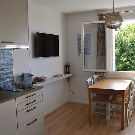 Apartment Very Center, Sea View - Private Parking Villers-sur-Mer